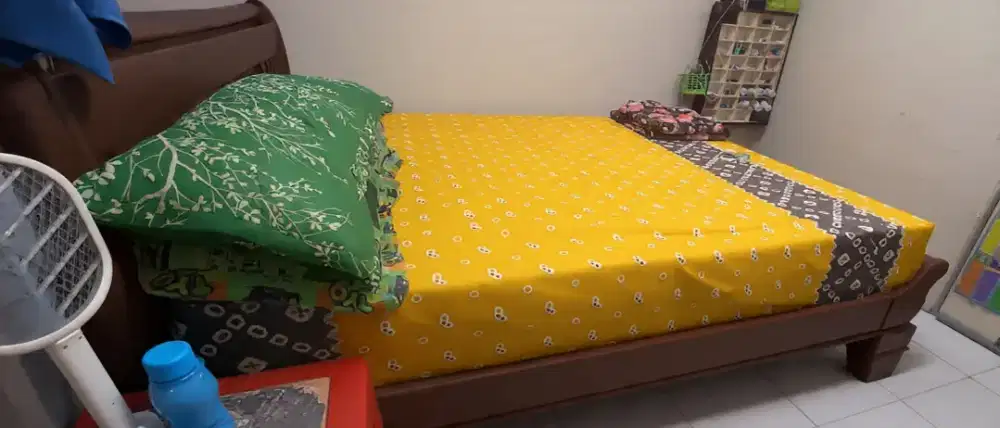 DIPAN 160X200 tanpa kasur dan bantal
