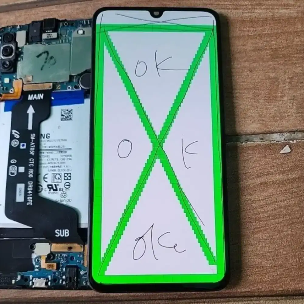 LCD samsung A70 original copotan normal