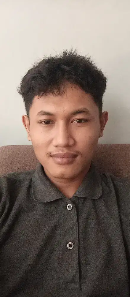 Cari pekerjaan apa saja,hanya punya KTP saja dan niat kerja