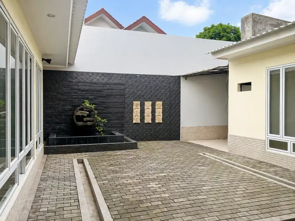 DiJual Rumah Besar 2 Lantai BSD Giri Loka 3 Kondisi Siap Huni