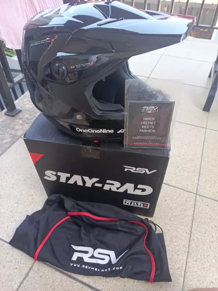 Helm RSV oneonenine orca black edition