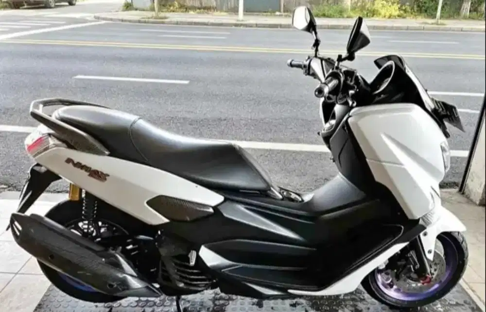 Bismillah di jual yamaha nmax thn 2017 sslengkap