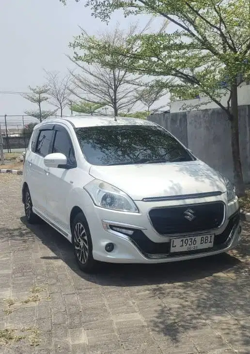 DIJUAL ERTIGA DREZA GS- AT 2017 (TYPE TERTINGGI) PUTIH - SIAP PAKAI