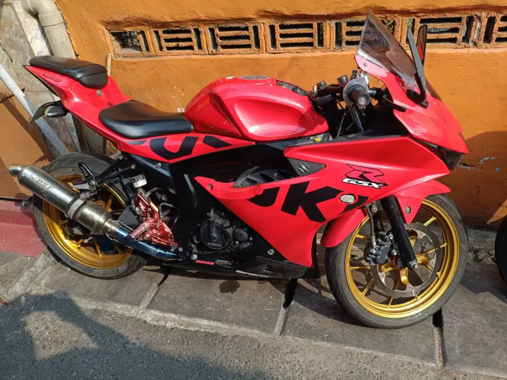 Jual Suzuki GSX150R 2018 red color