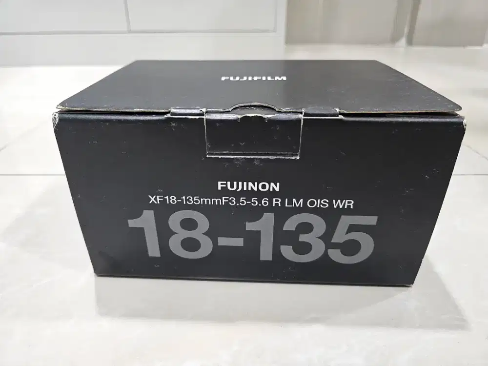 Lensa Fujinon XF 18-135mm