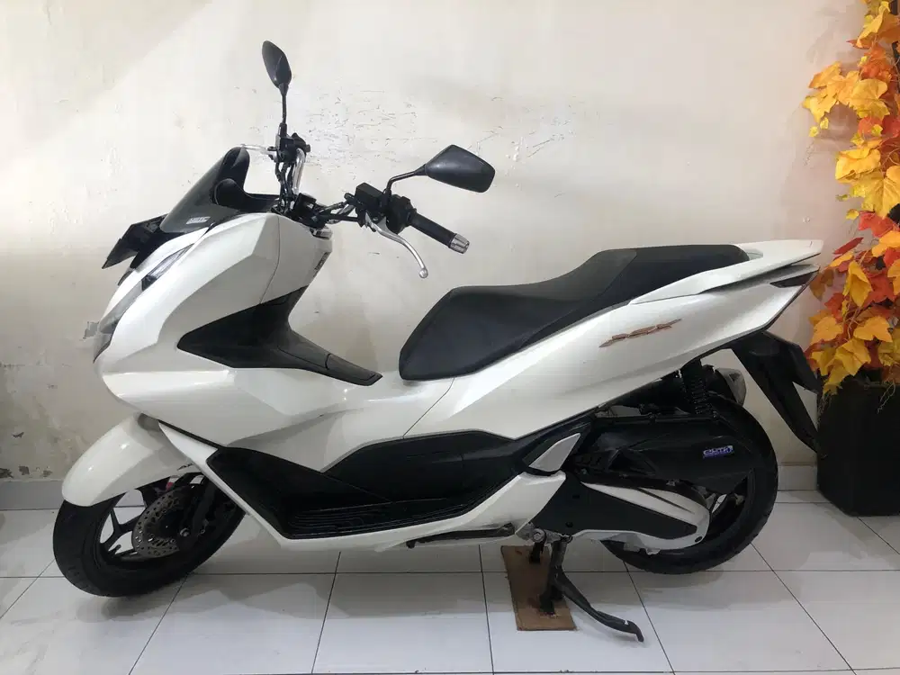 Honda PCX 160 ABS Th.2021 putih!!