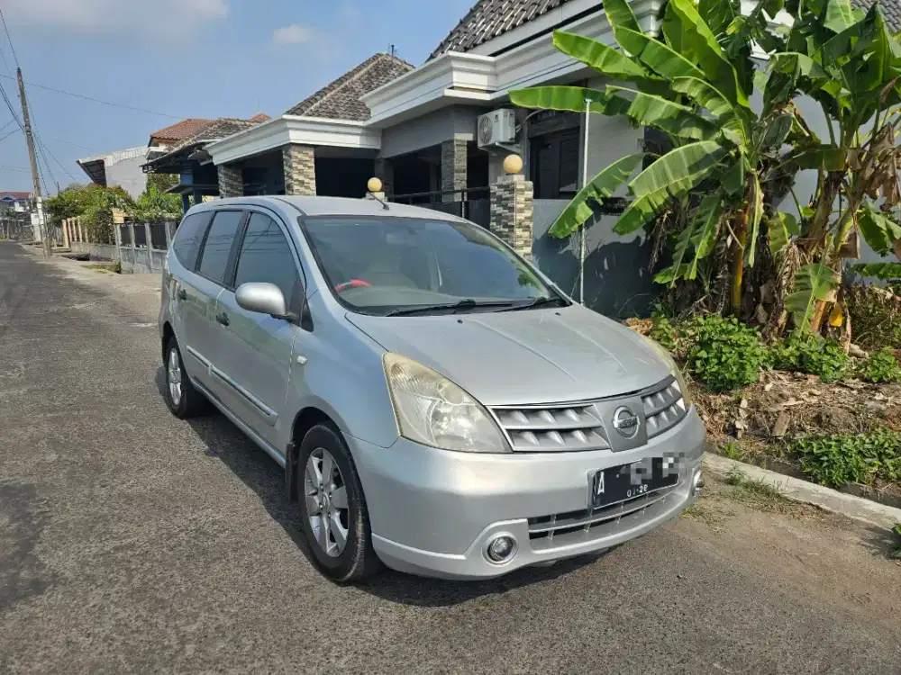 Grand Livina XV 1.5 Matic Pajak Hidup