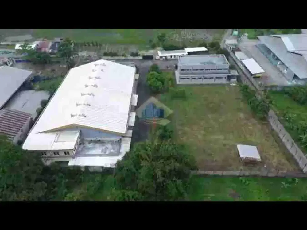 *DIJUAL* Pabrik di jl ds Cirarab - Legok
Tangerang, Banten