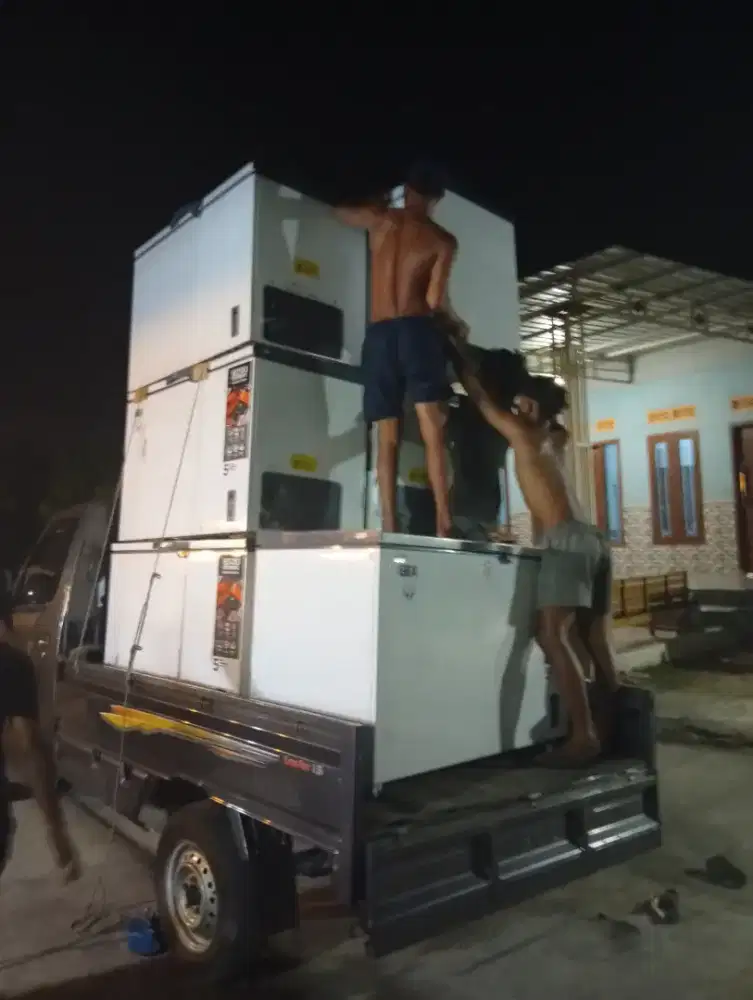 Dibeli Rosok Besi Tua Logamlainnya Elektronik Rusak Ac Mesin Mesin dll
