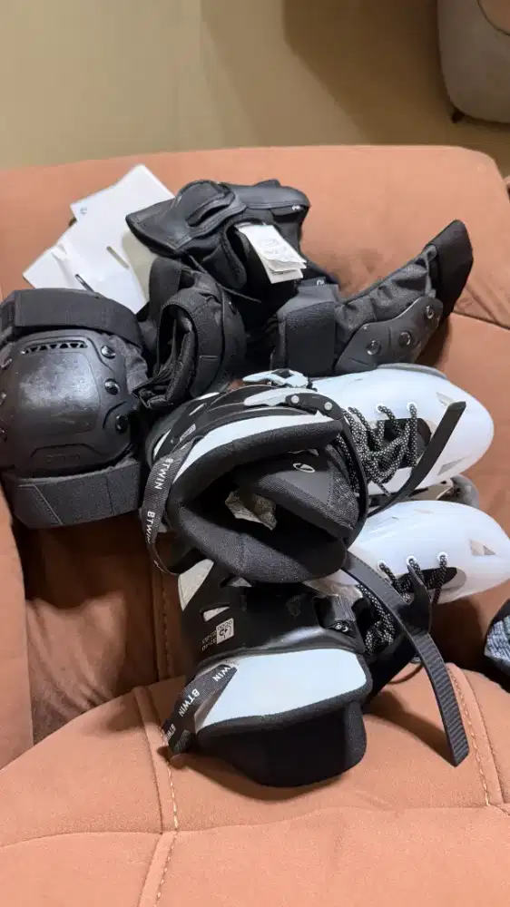 SEPATU RODA DECATHLON