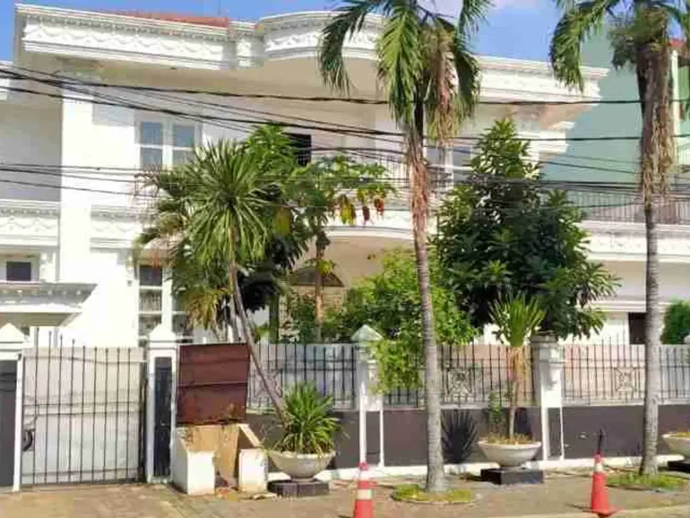 TURUN HARGA Rumah Mewah Tingkat di Pondok Indah Jl Kartika Utama Lokasi sangat Strategis Siapa cepat dia dapat