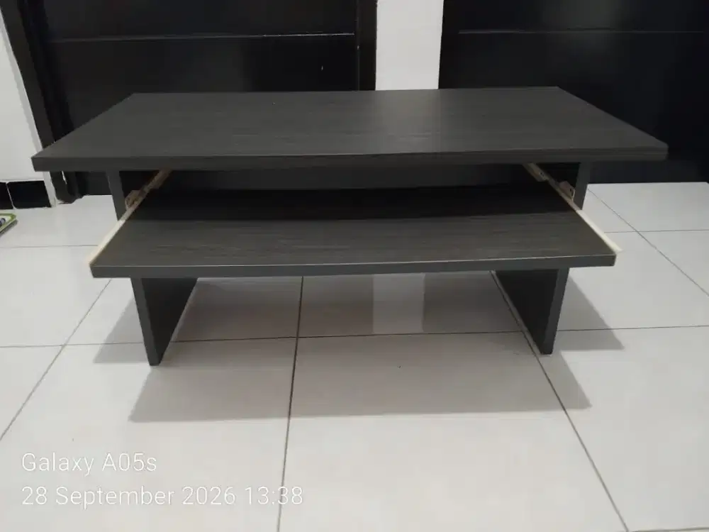 Meja Belajar Berlaci