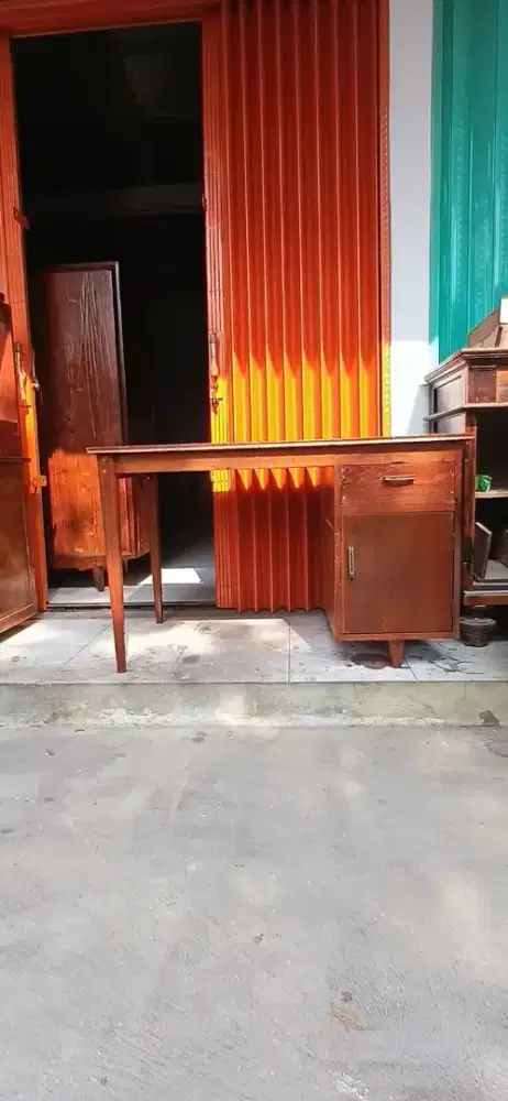 Meja kantor meja kerja antik kaki jengki