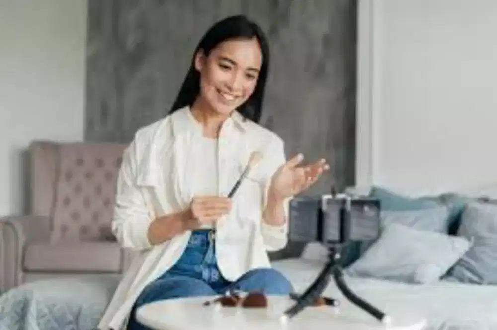 Host live wanita lotion skincare