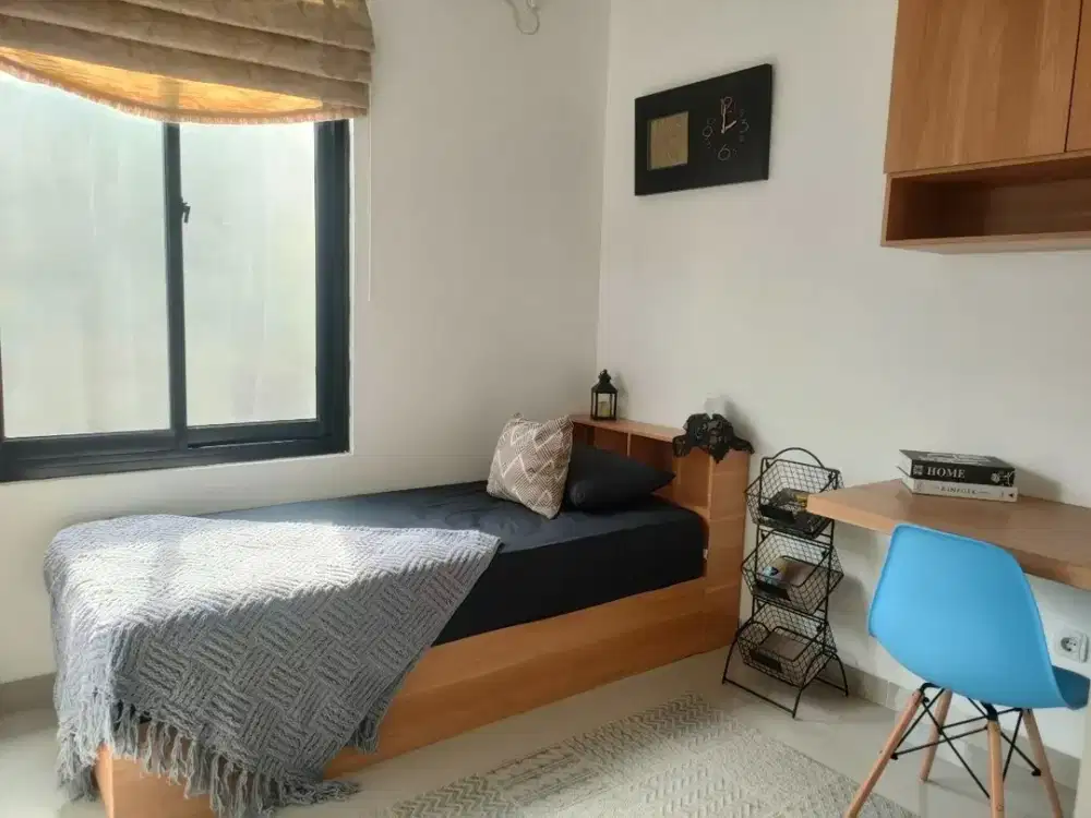 JUAL Kosan UI (7 KAMAR Dekat KAMPUS UI) Kost, FURNISH di Kukusan Beji, Kota Depok (KHF3)