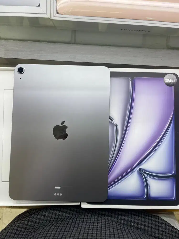 APPLE IPAD AIR 8 M4 11 128GB wifi resmi ibox