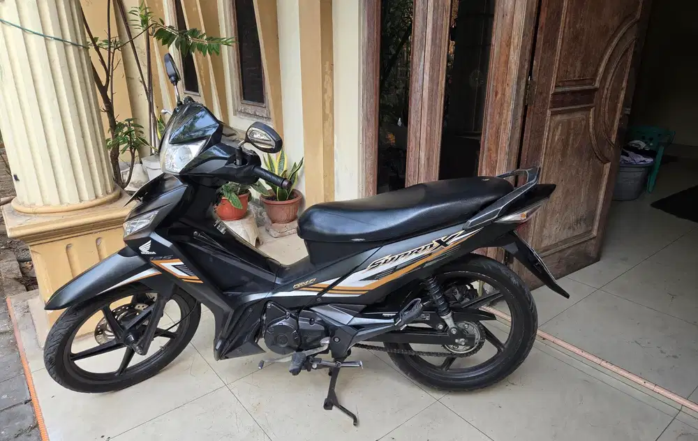 Supra 125 cw fi injeksi 2022 gbm kredit dp1jt  // tunai