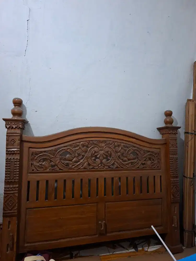 Dipan kayu jati jepara