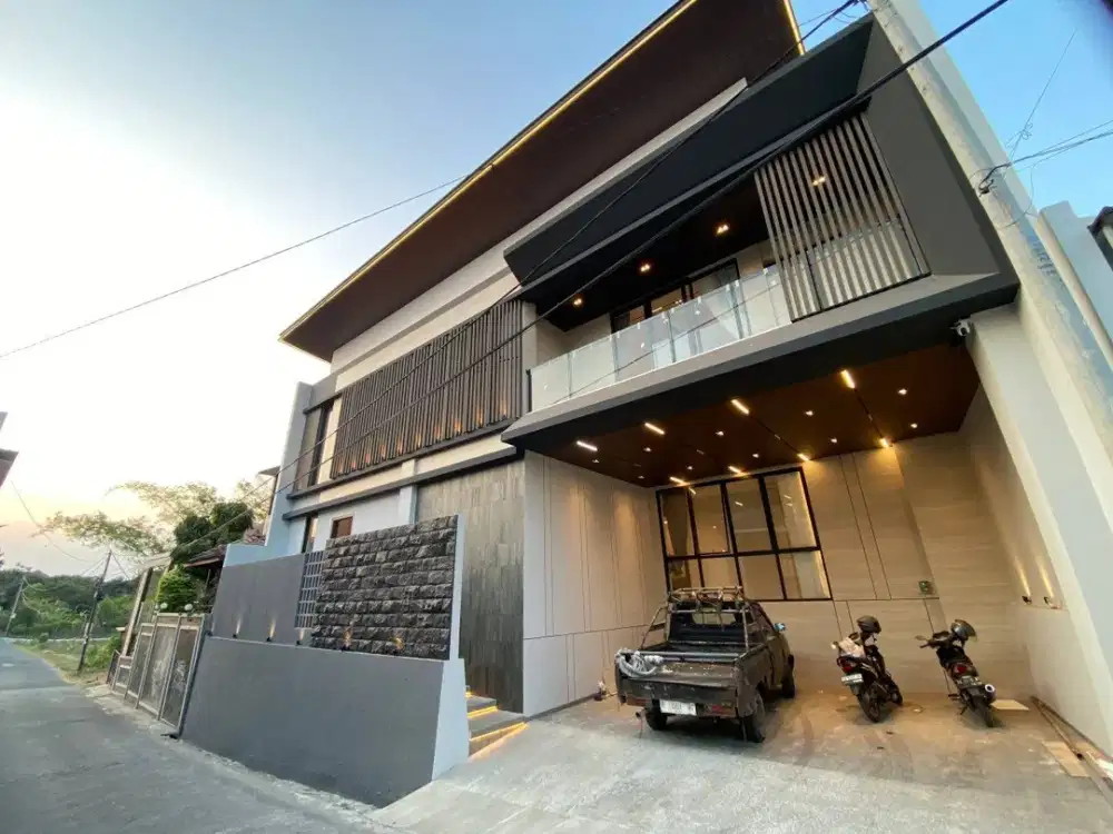 Rumah Mewah fully furnished dekat RS Hermina Maguwoharjo Sleman