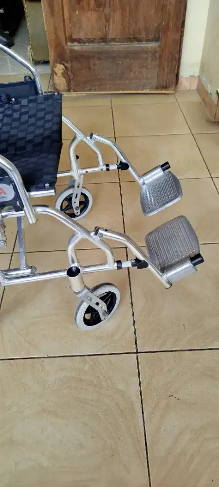 Jual Kursi roda merk gea