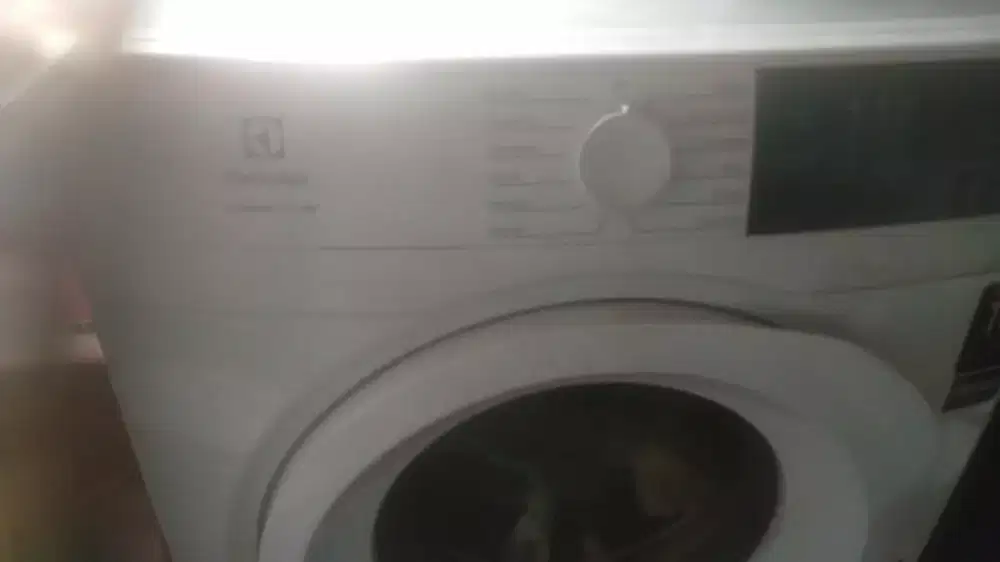 MESIN PENGERING ELEKTROLUX ELEKTRIK 8KG