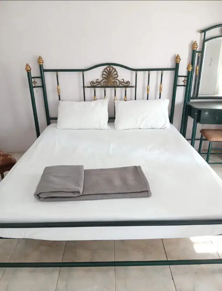 Jual Ranjang besi Klasik 1 set