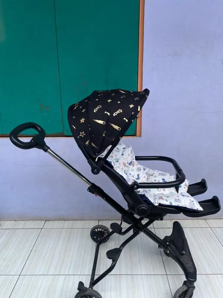 Stroller 2 arah bayi