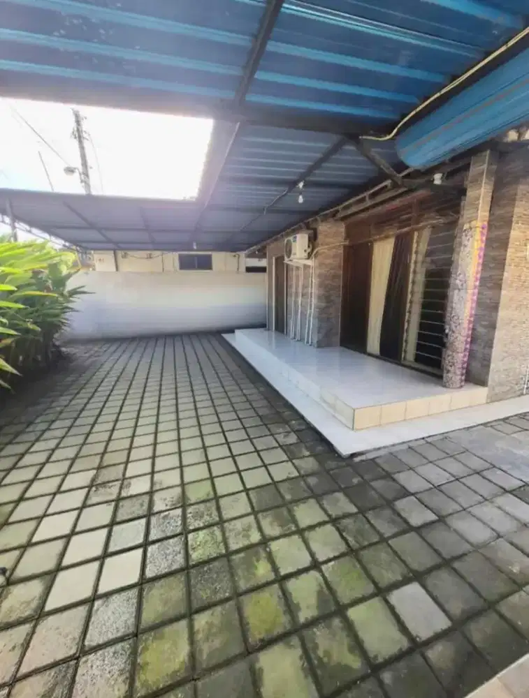 Jual rumah dan kost full penghuni di Jl Pendidikan Sidakarya Denpasar
