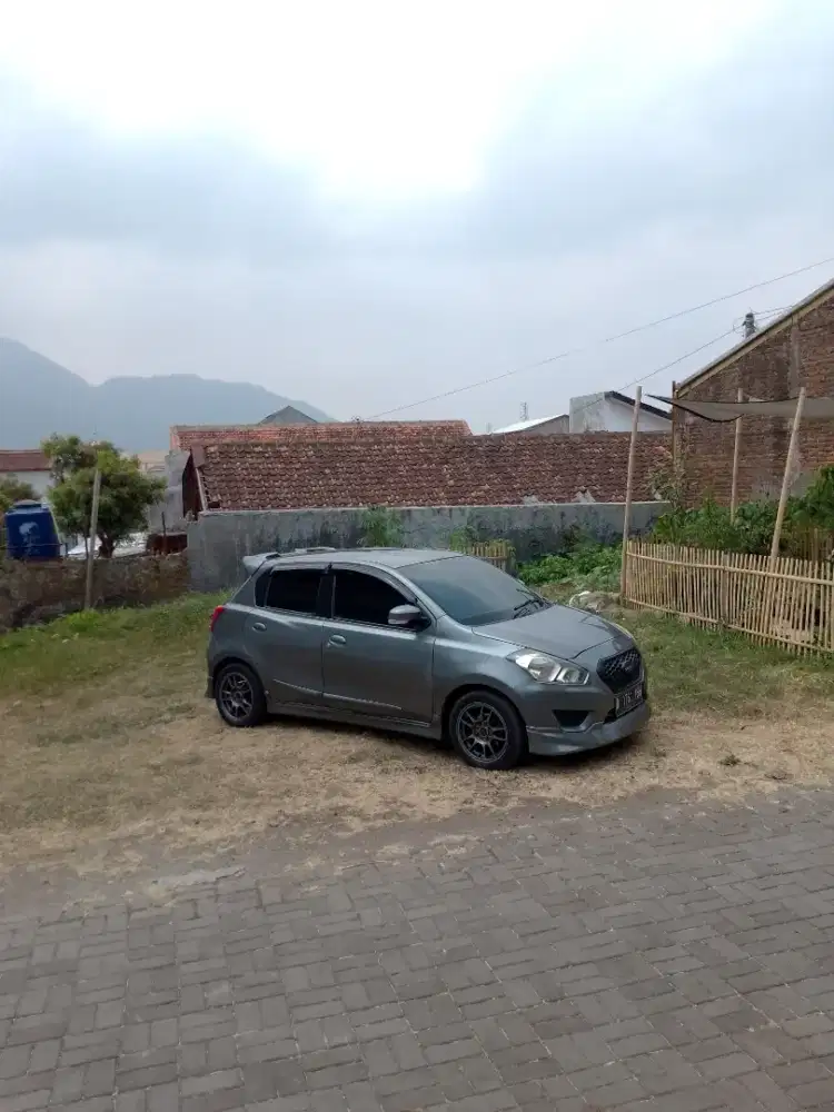 Datsun go + panca