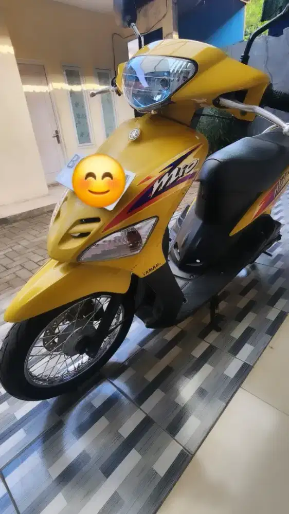 DIJUAL CEPAT MIO 2004 MULUS ,PAJAK HIDUP,SURAT LENGKAP