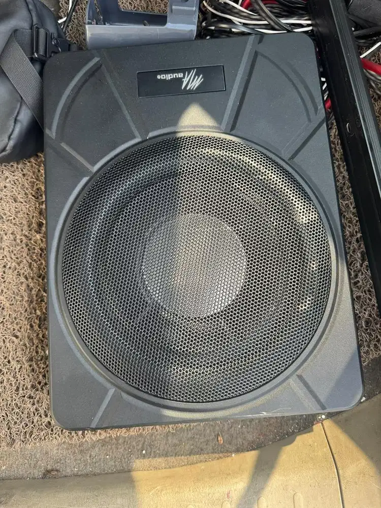 Subwofer kolong 10 inch