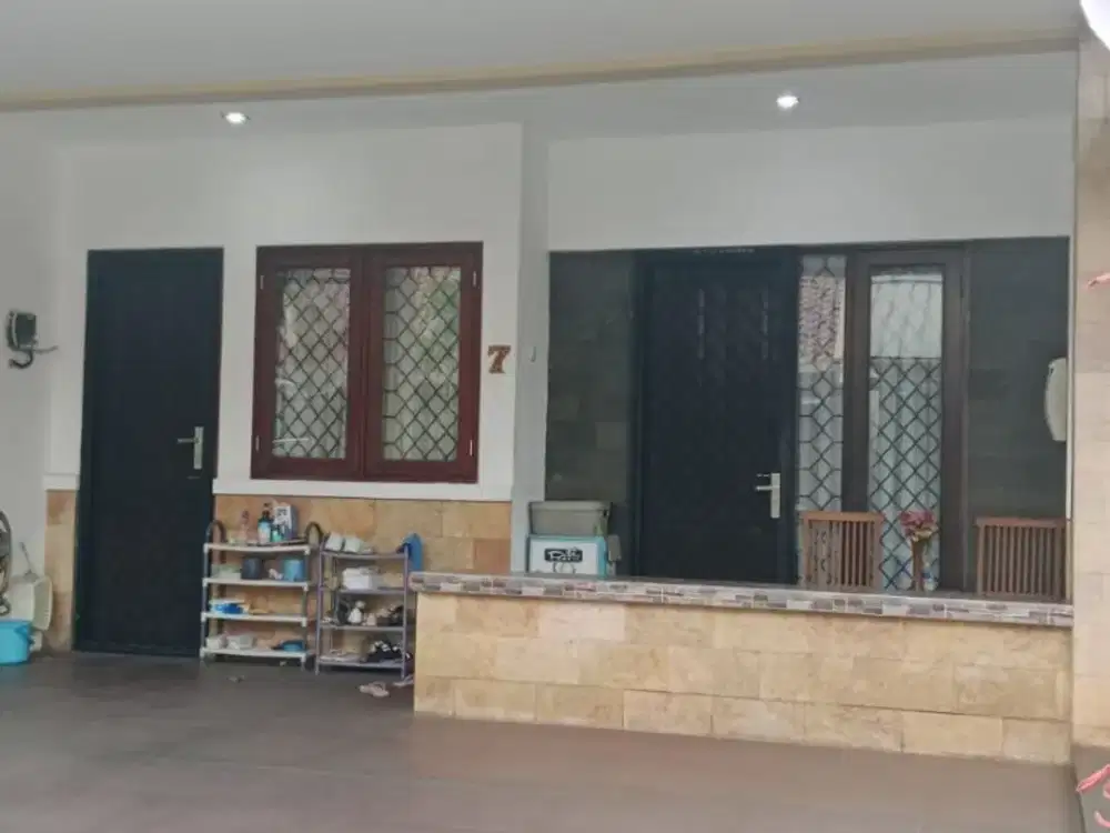 Di jual rumah di alam sutera