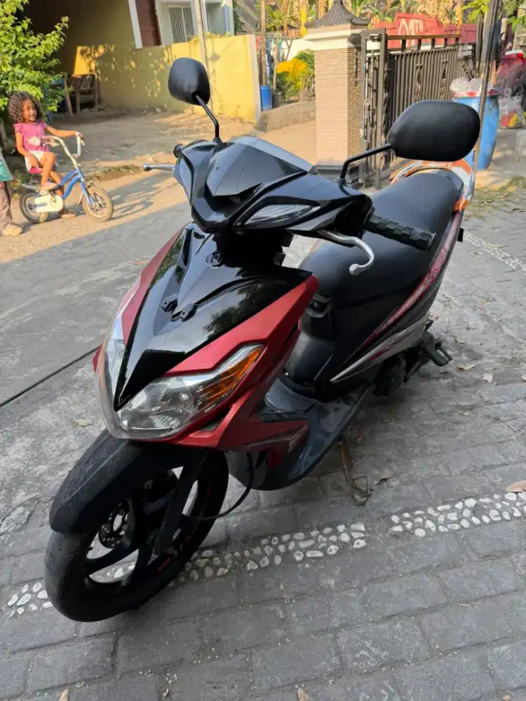 Yamaha Xeon THN 2011 plat H demak
