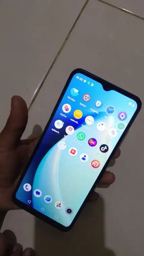 Realme c31 hitam