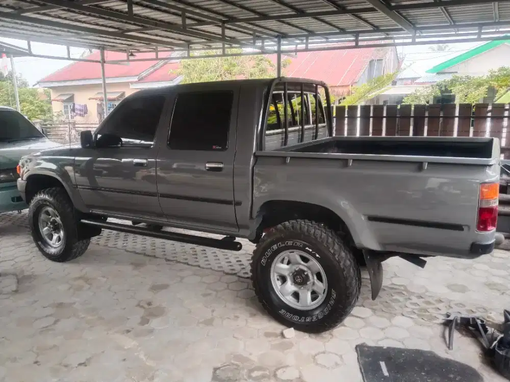 Toyota Hilux LN106 4x4 Diesel 1996
