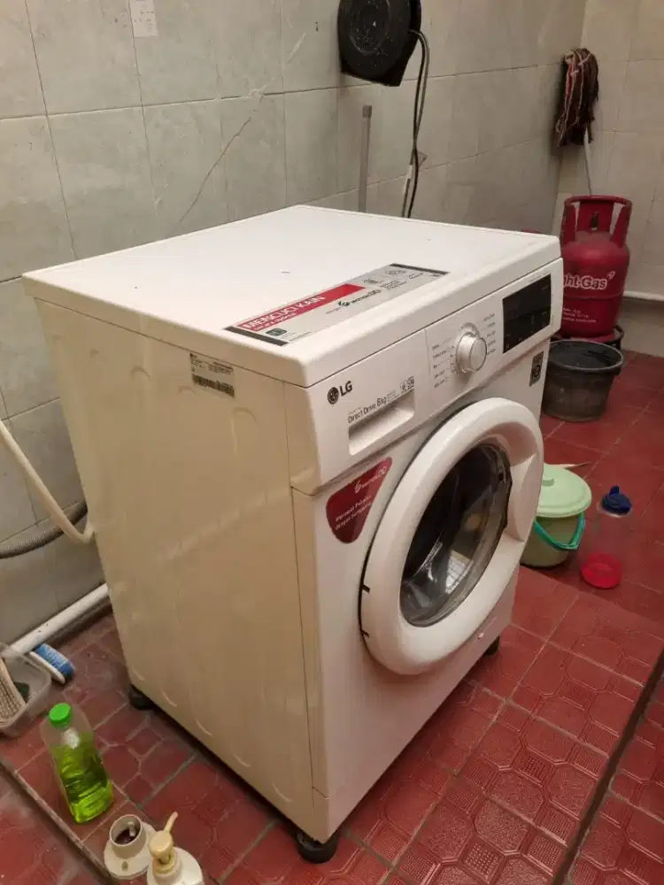 Jual mesin cuci LG front loading Direct Drive 8kg