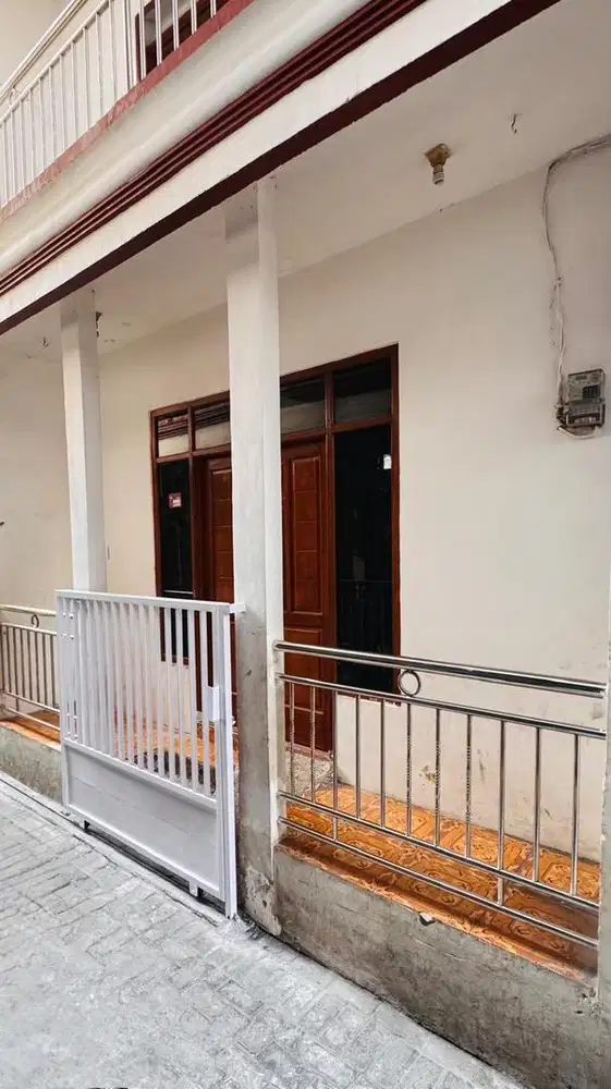 Dikontrakkan Rumah 2 Lantai