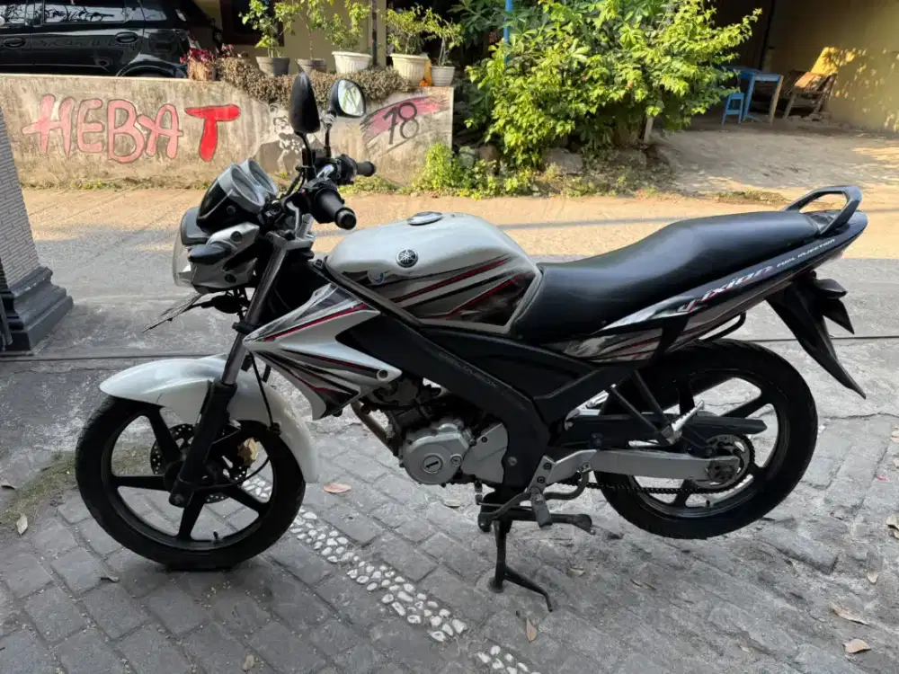 Vixion THN 2012 plat AB sleman