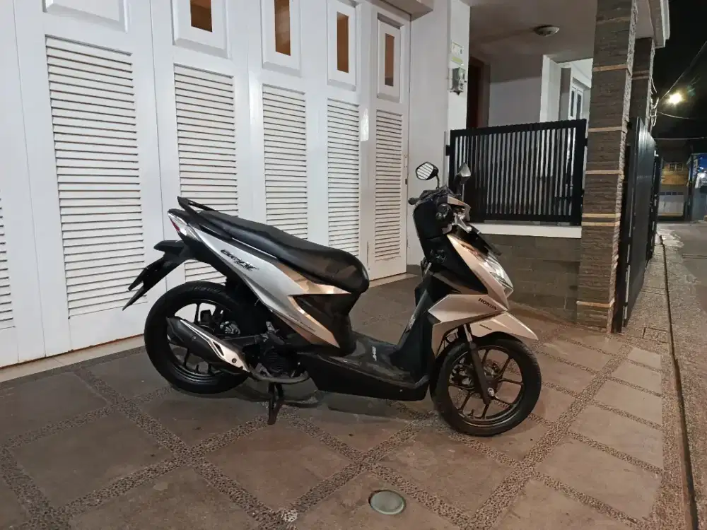 Honda beat deluxe tahun 2021