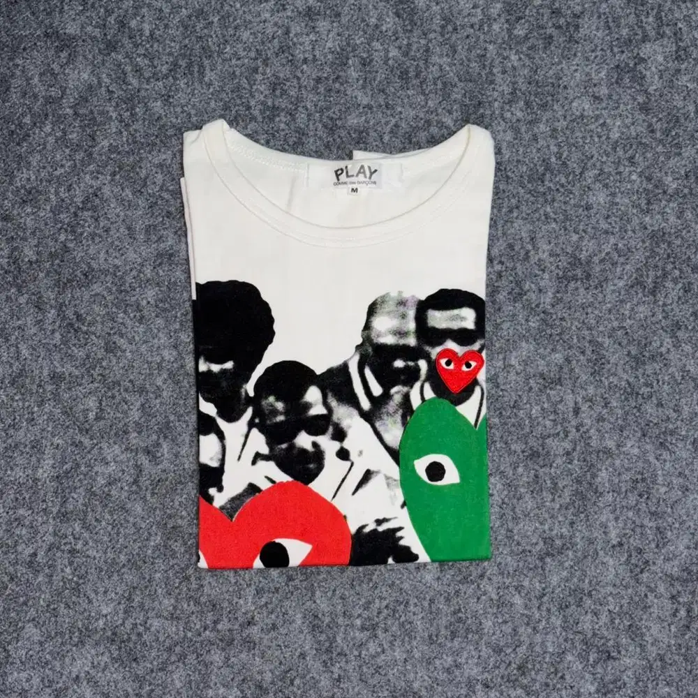 Kaos Play Comme Des Garcons