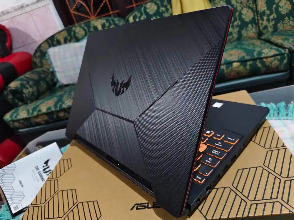Laptop asus tuf gaming FX506LHB kondisi seperti baru fullset