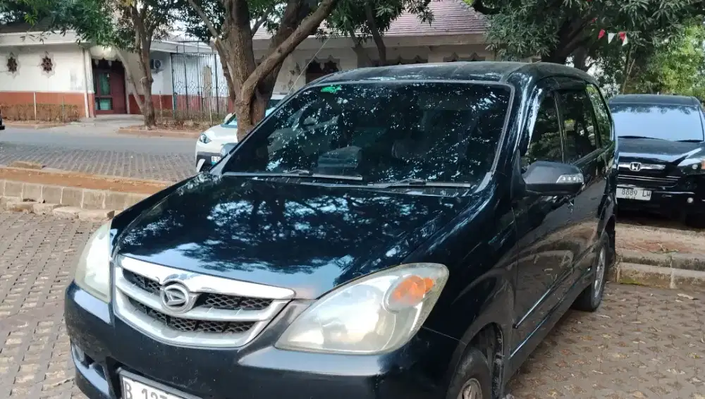 Daihatsu Xenia at 2010