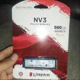 RAM Kingston FURY DDR4 8GB 3200mhz dan  - SSD Kingston nvme 500gb