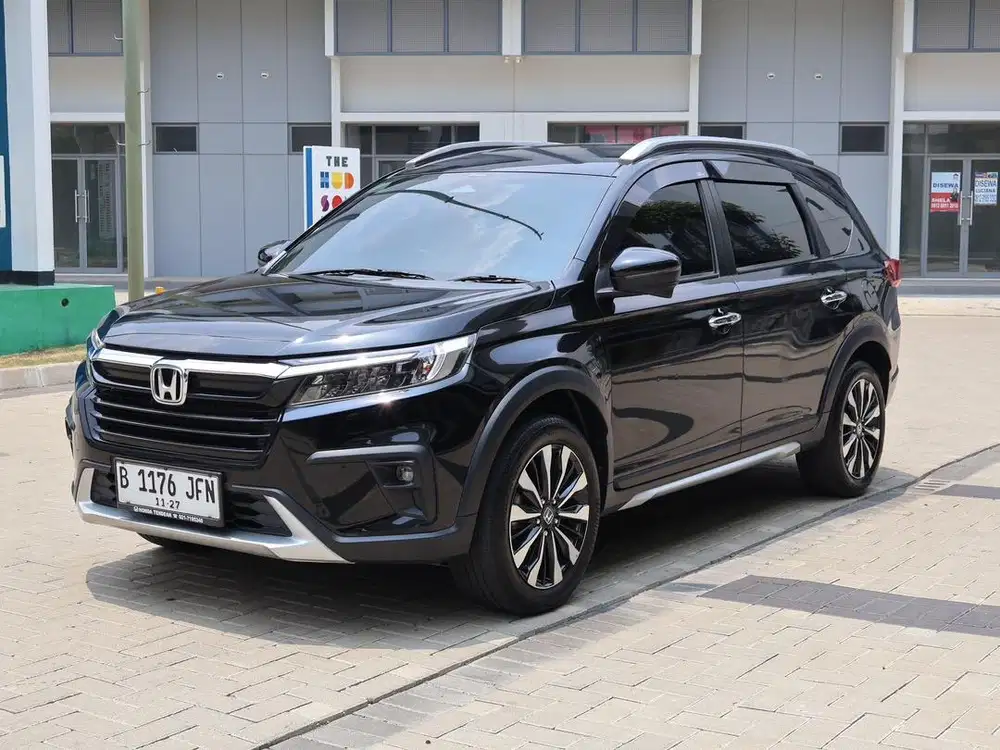 HONDA BRV PRESTIGE SENSING CVT AT MATIC GENAP LOW KM  PAJAK PANJANG