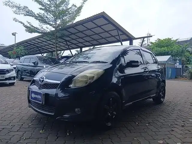 KM Rendah - Toyota Yaris 1.5 E Bensin-AT 2009