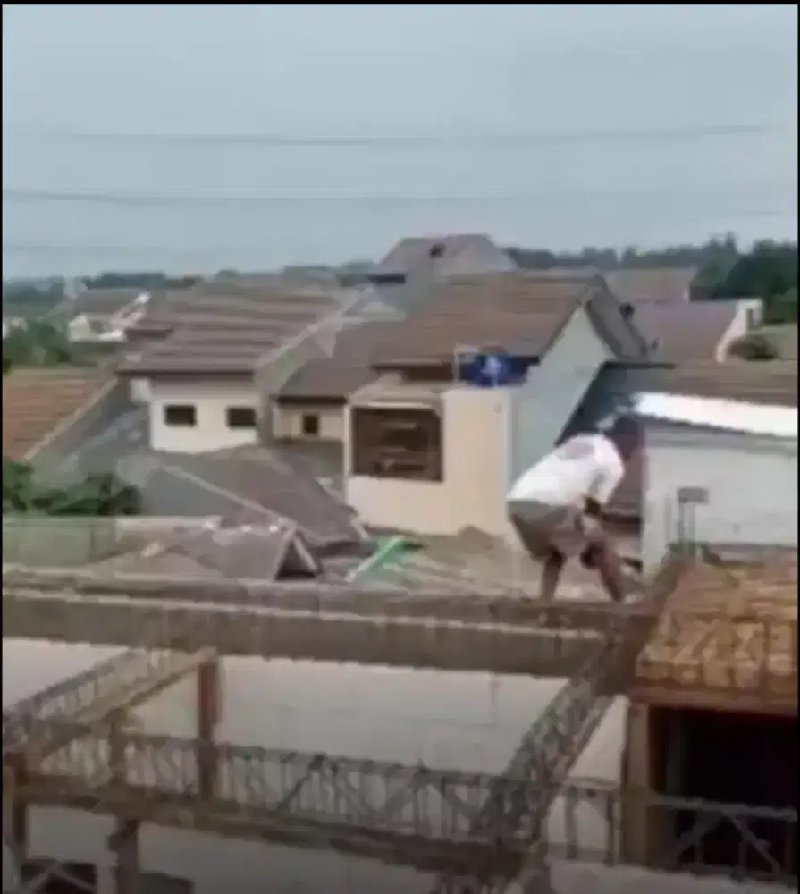 Tukang bangunan