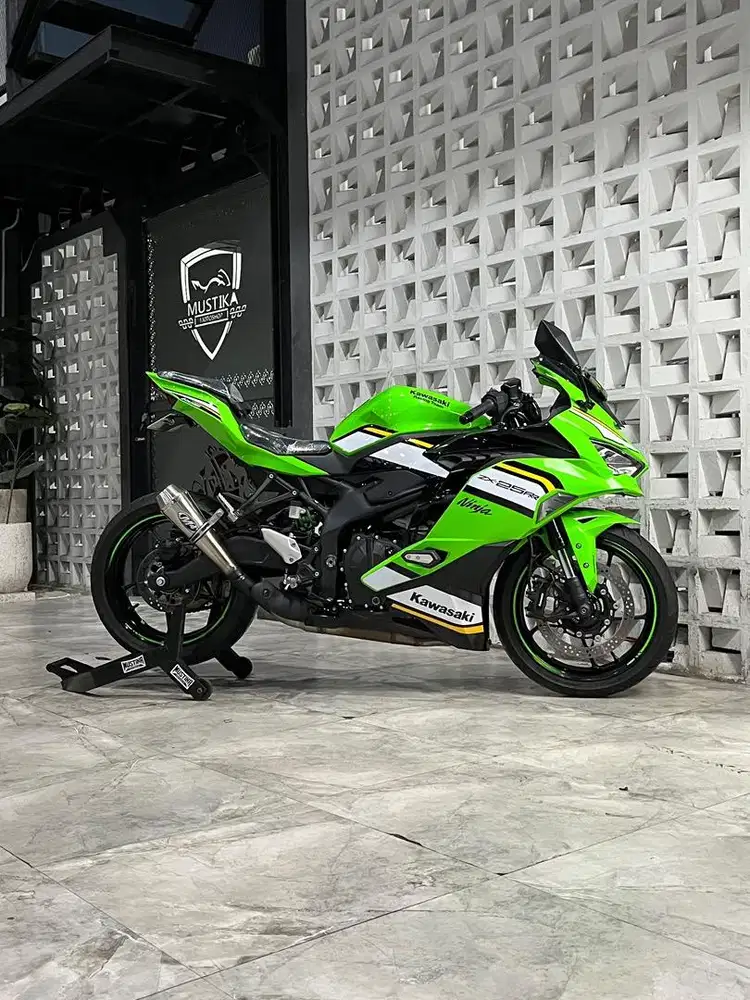 Odo 5RB!!Kawasaki ZX25R ABS th 2024 - Ayu Mustika