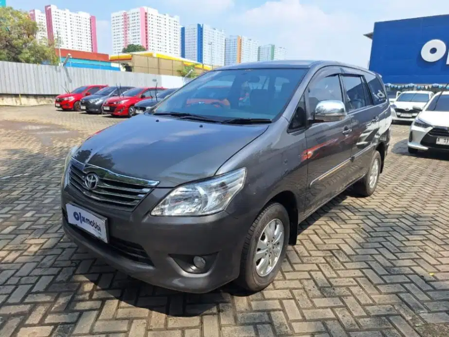 Pajak Panjang - Toyota Kijang Innova 2.0 G Bensin-MT 2013
