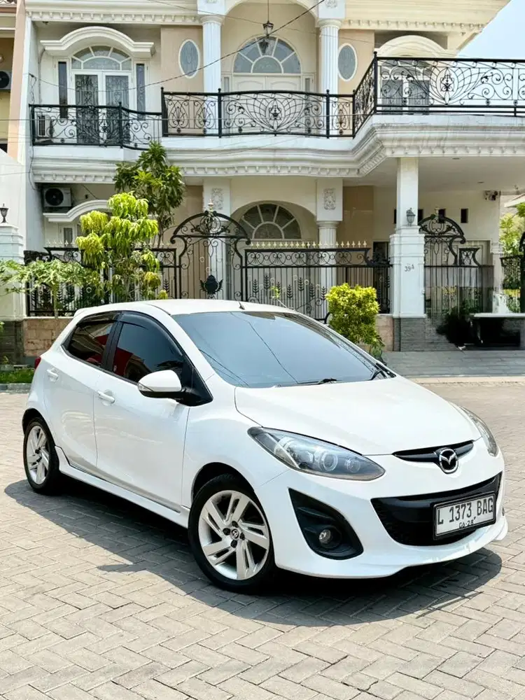 Mazda 2 Type RZ Keyless 2013 Matic Istimewa