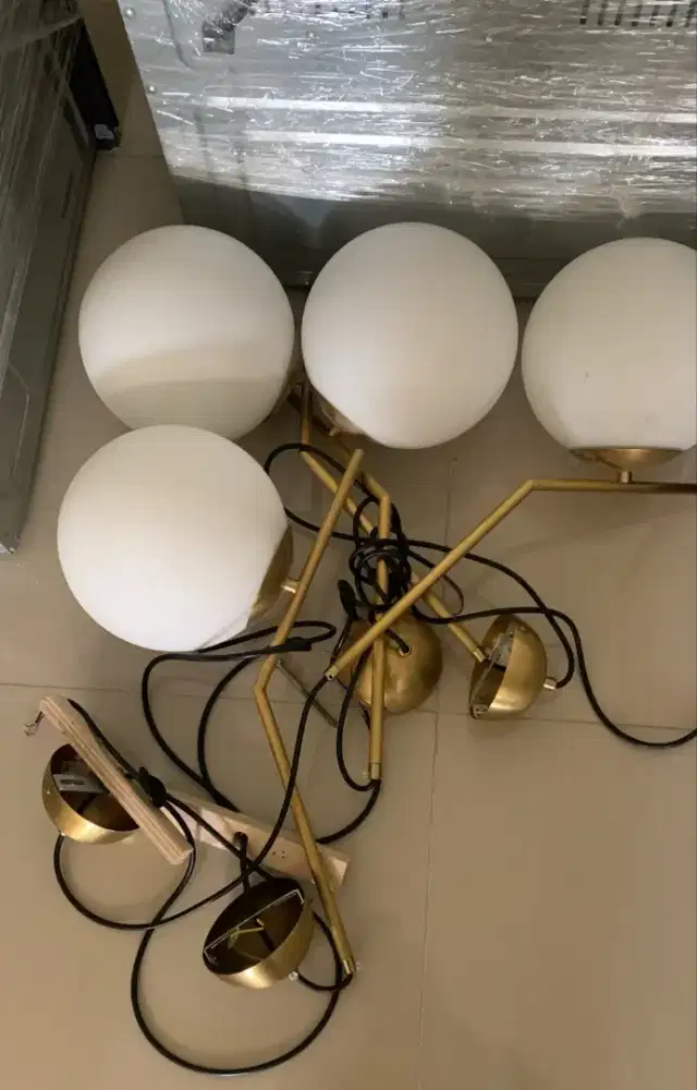Lampu hias ruang tamu